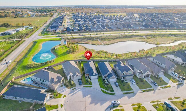 Building Photo - 31115 Albany Brook Ln