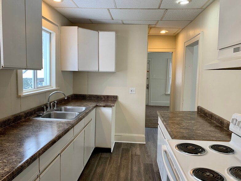 Building Photo - 1221 Girard St