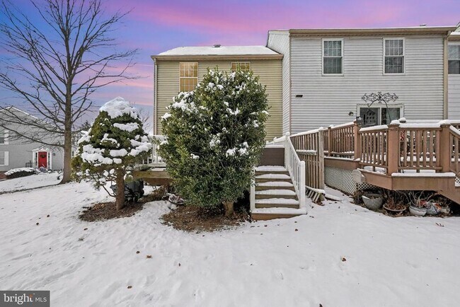 Building Photo - 1713 Chesterfield Square