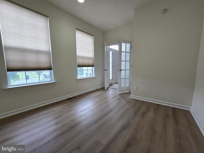 Building Photo - 173 Heartleaf Ln