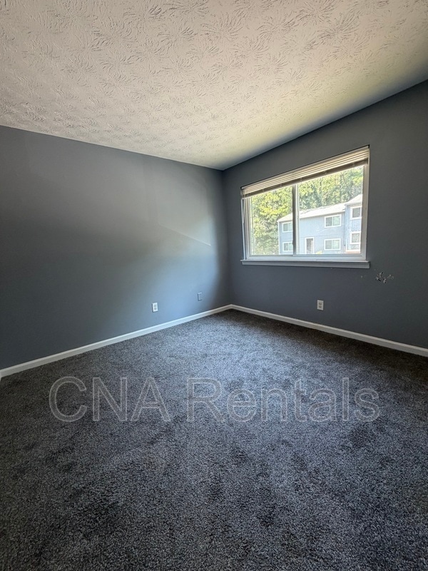 Building Photo - 949 Pine Oak Trail