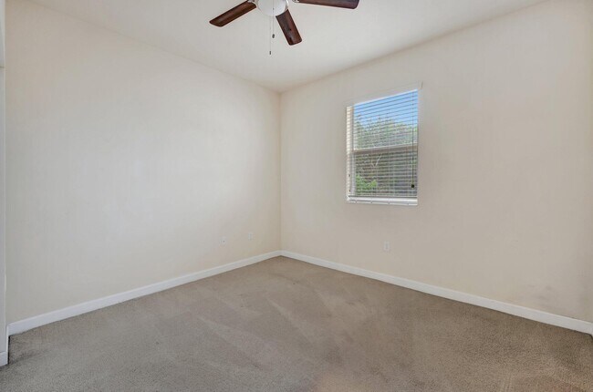 Building Photo - 9480 SW 171st Ct
