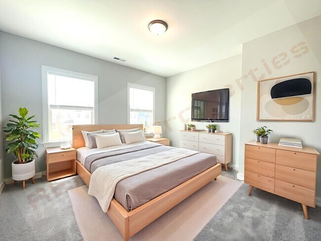 Building Photo - Gorgeous 4 Bedroom 3 Bath Home with Fiber ...
