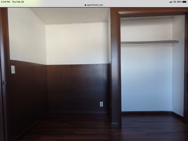 Building Photo - 9687 Main St