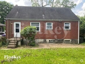 Building Photo - 9216 Maverick Dr