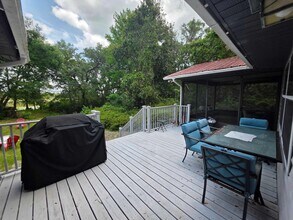 Building Photo - 3/2 Lake House