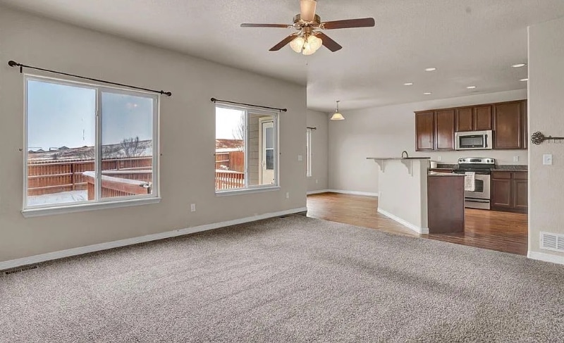 Building Photo - 7425 Willowdale Dr