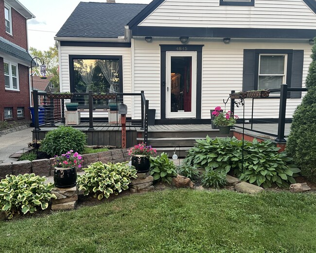 Building Photo - 4845 W 14th St