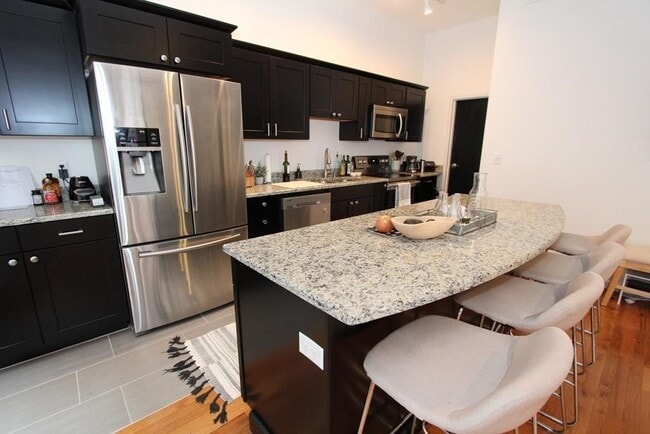 Building Photo - 48 Winter St