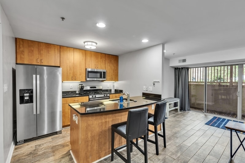 Building Photo - 1134 Cove Rd