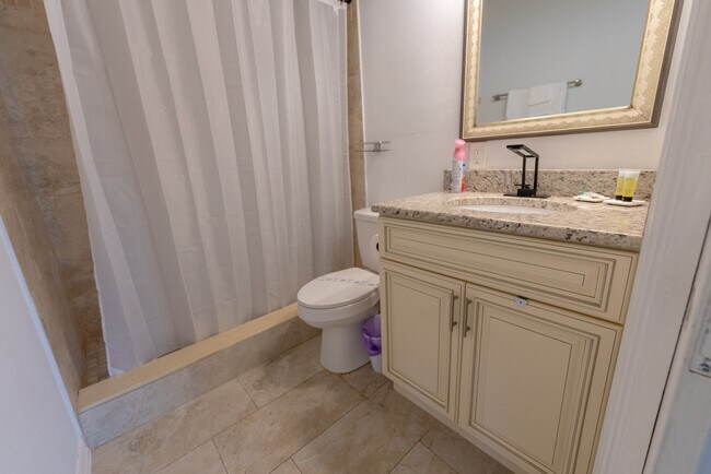 Building Photo - 2627 Ambergate Rd