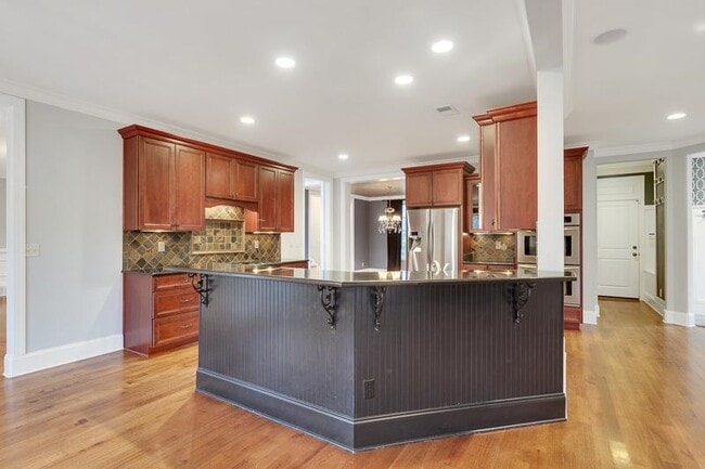 Building Photo - 10227 Matwood Oak Dr