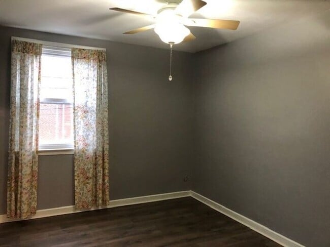 Building Photo - 3 Bedroom Home for rent 19152