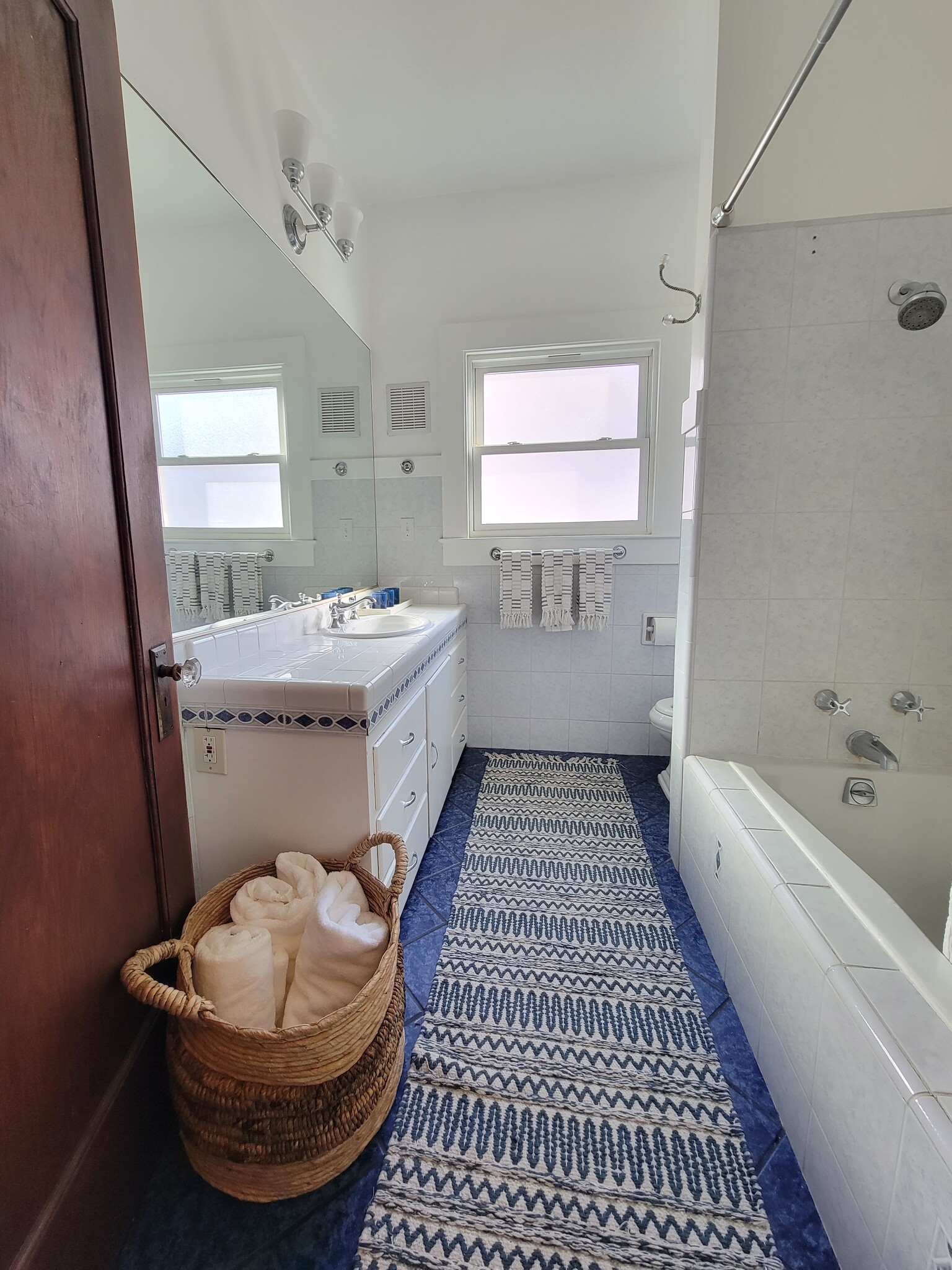 Building Photo - 1707 35th St