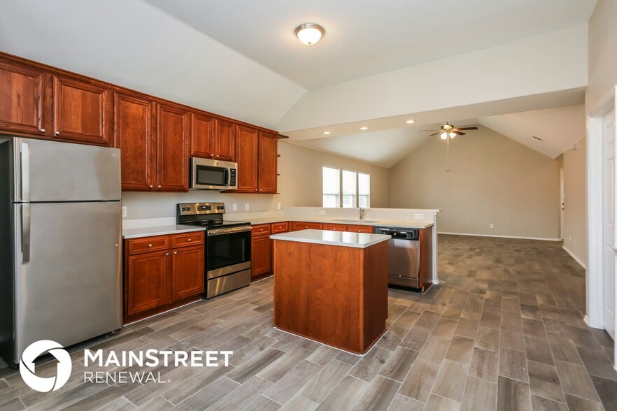 Building Photo - 1504 Wickham Dr