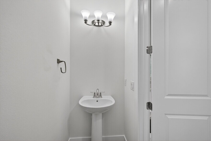 Building Photo - 7089 Edison Pl