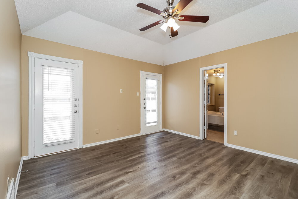 Building Photo - 4900 Barberry Dr