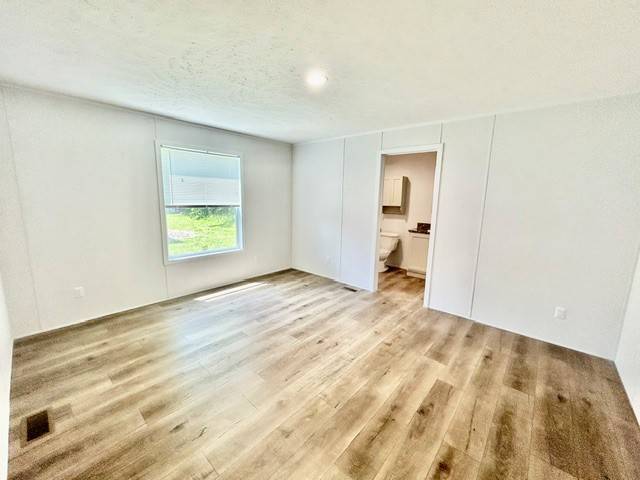Building Photo - 2109 N Hickory Cir