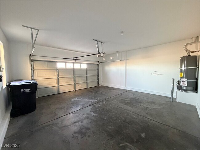 Building Photo - 287 Red Eucalyptus Dr