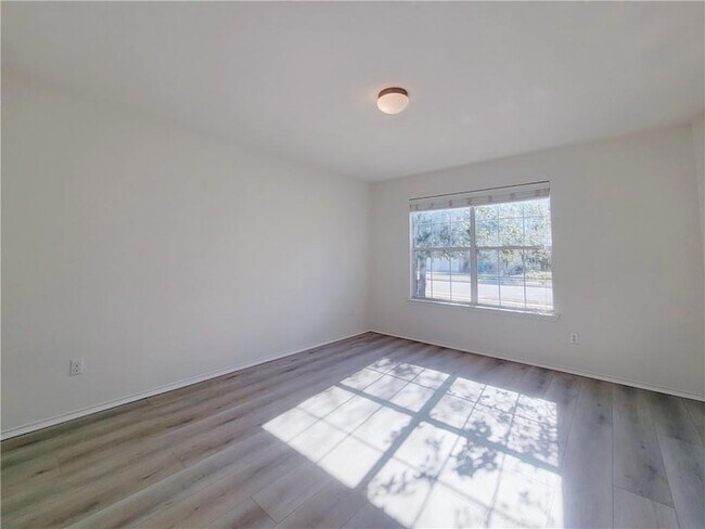 Building Photo - 120 Inca Dove Ln