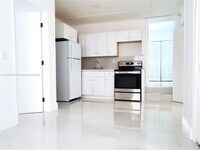 Building Photo - 61 SW 58th Ct