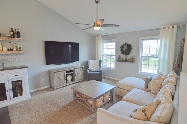 Building Photo - 226 Veneto Dr