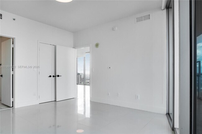 Building Photo - 888 Biscayne Blvd