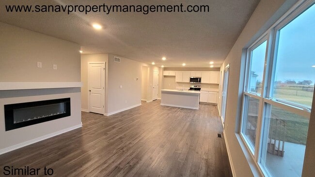 Building Photo - Spacious 4BR Home with Gourmet Kitchen & 3-Car Garage – Available End of May