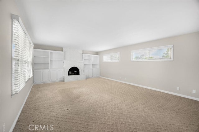 Building Photo - 1402 E Rose Ave