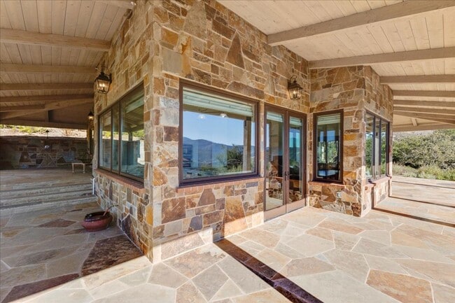 Building Photo - Re-built Cachagua Tuscan Retreat