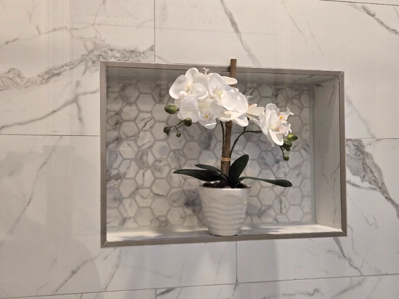 Building Photo - 100 Melvin Ave