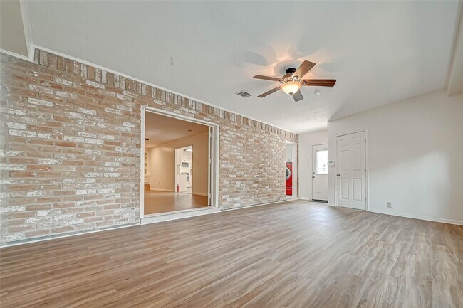 Building Photo - 5507 Enchanted Timbers Dr