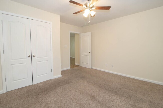 Building Photo - 505-E Havendale Ct