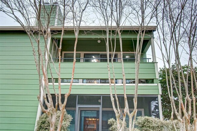 Building Photo - 14777 Wunderlich Dr