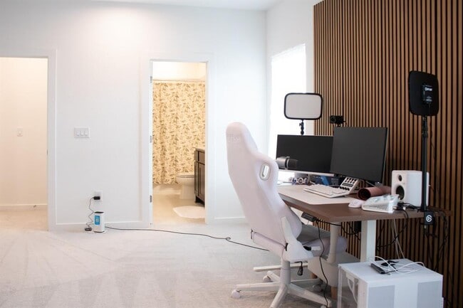 Building Photo - 1709 Novara Trl