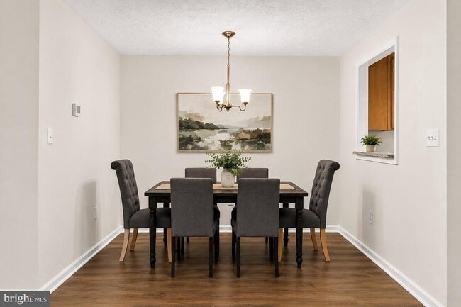 Building Photo - 2251 Hunters Run Dr