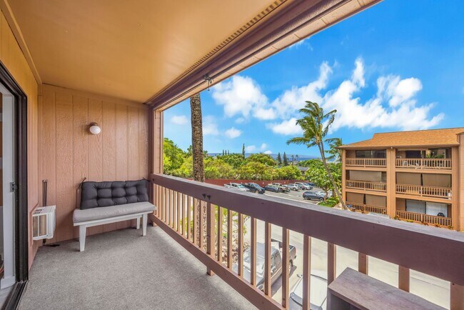 Building Photo - 3740 Lower Honoapiilani Rd