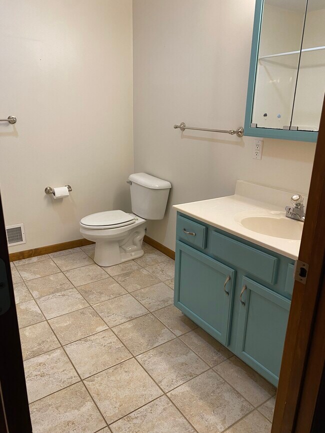 Building Photo - 3516 W Wackerly St