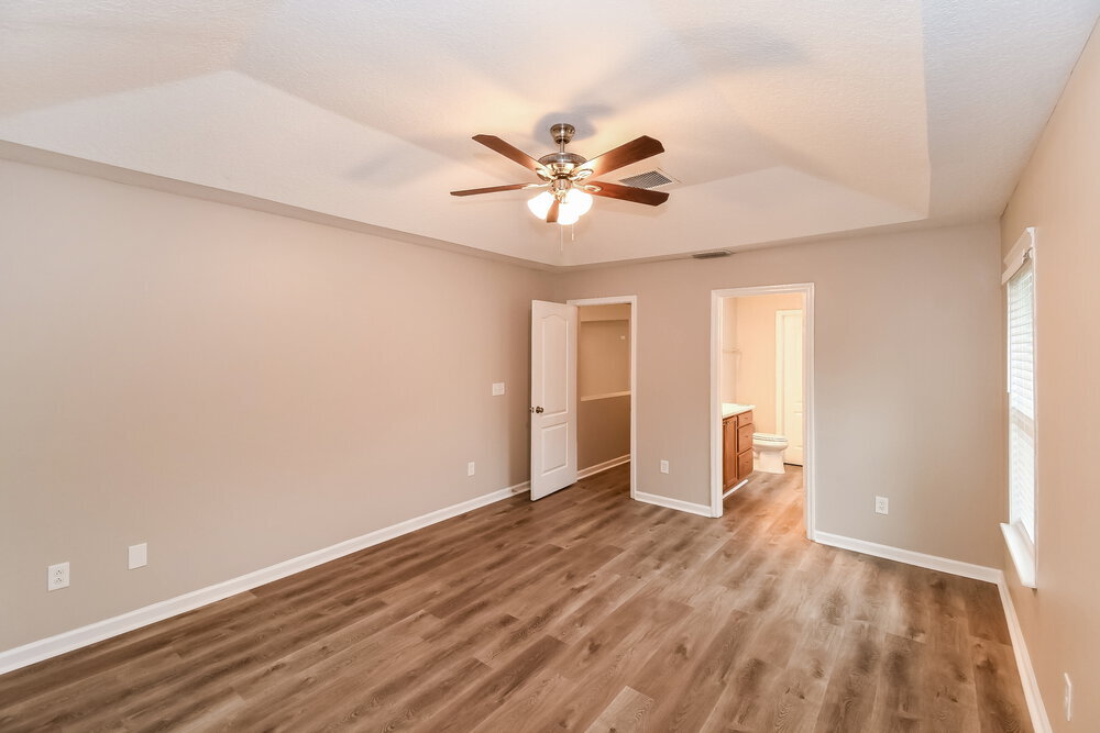 Building Photo - 392 Bostwick Cir