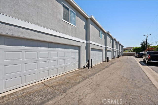 Building Photo - 25018 Eshelman Ave