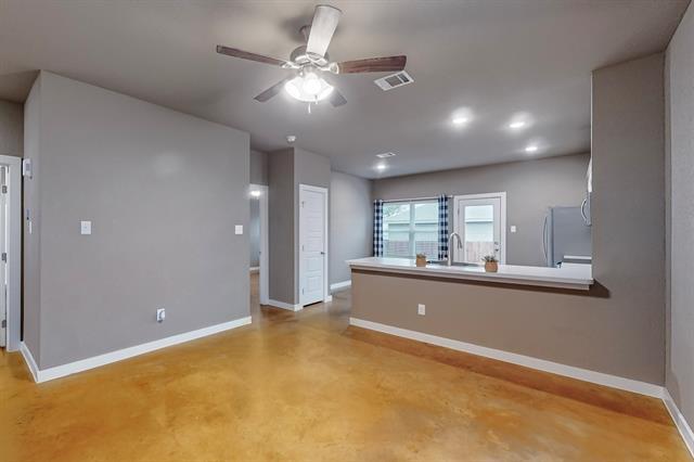 Building Photo - 209 S Baugh St