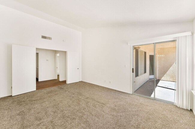 Building Photo - Comfort, Style & Single-Story Living in a Prime North Las Vegas Location!