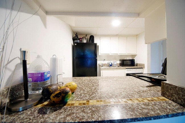 Building Photo - 1900 N Congress Ave