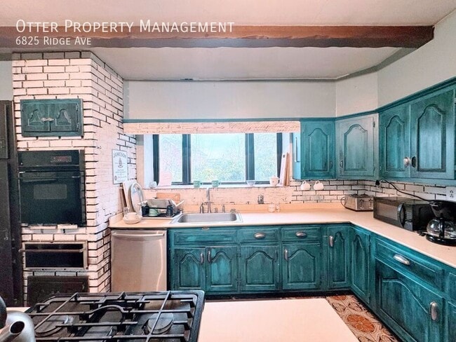 Building Photo - 6825 Ridge Ave