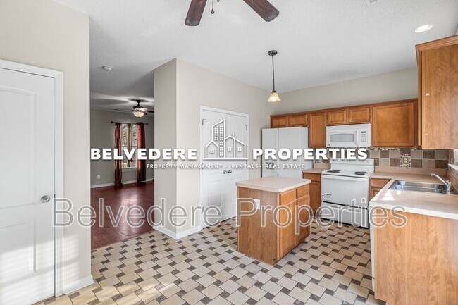 Building Photo - 1434 Waverly St