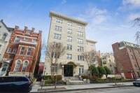 Building Photo - 1BR/1BA w/ Private Patio in DuPont Circle! Location, Location, Location!