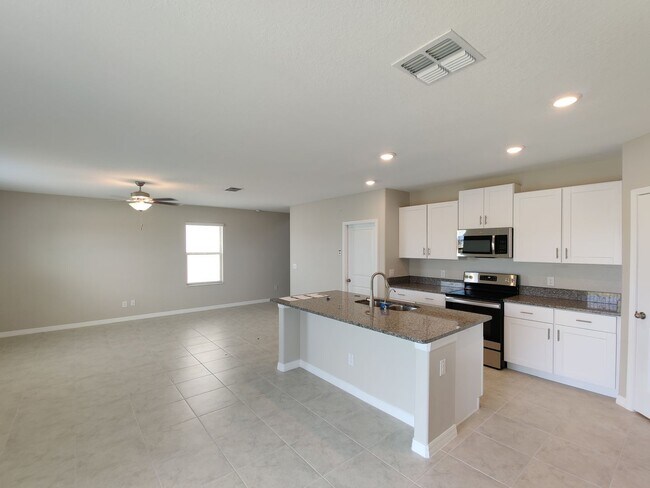 Building Photo - 31665 Barrel Wave Way