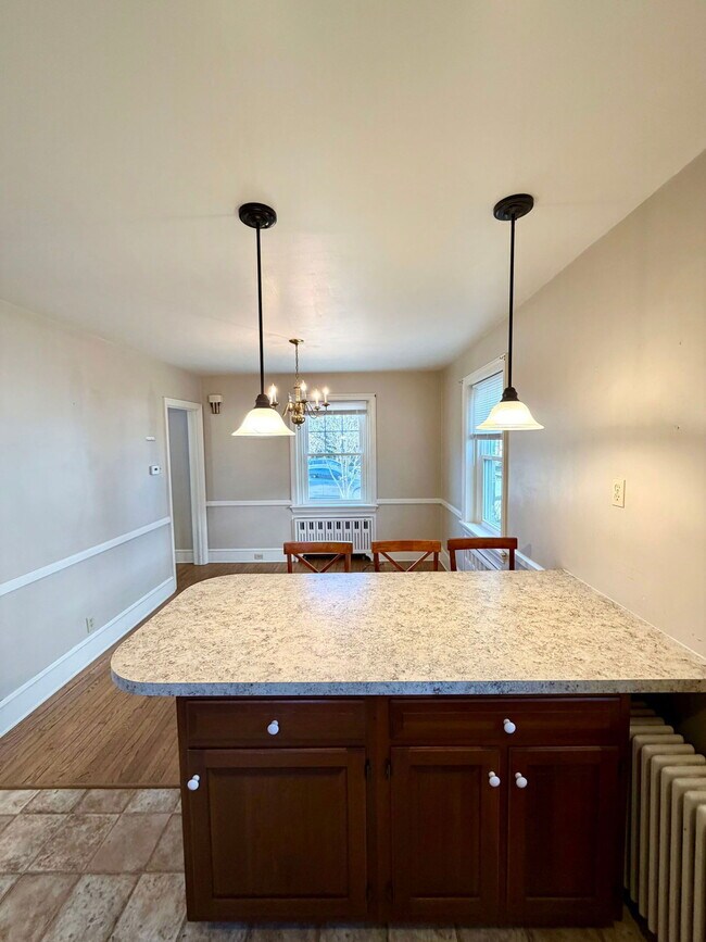 Building Photo - 111 Atkins Ave