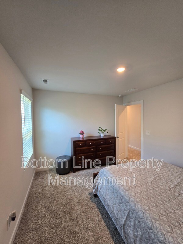 Building Photo - 1221 Colgher St
