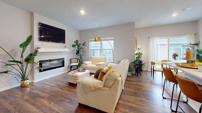 Building Photo - Beautiful, Modern, Open Home - Available Now